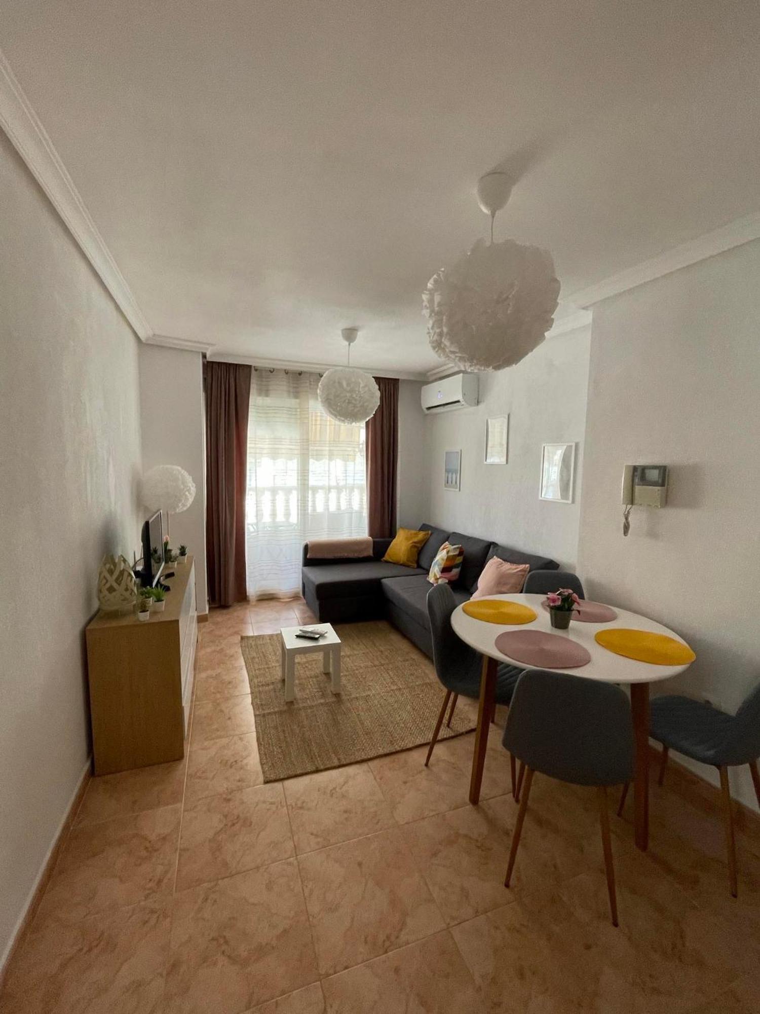 Charming Apartment 500M To Cura Beach Torrevieja Eksteriør billede